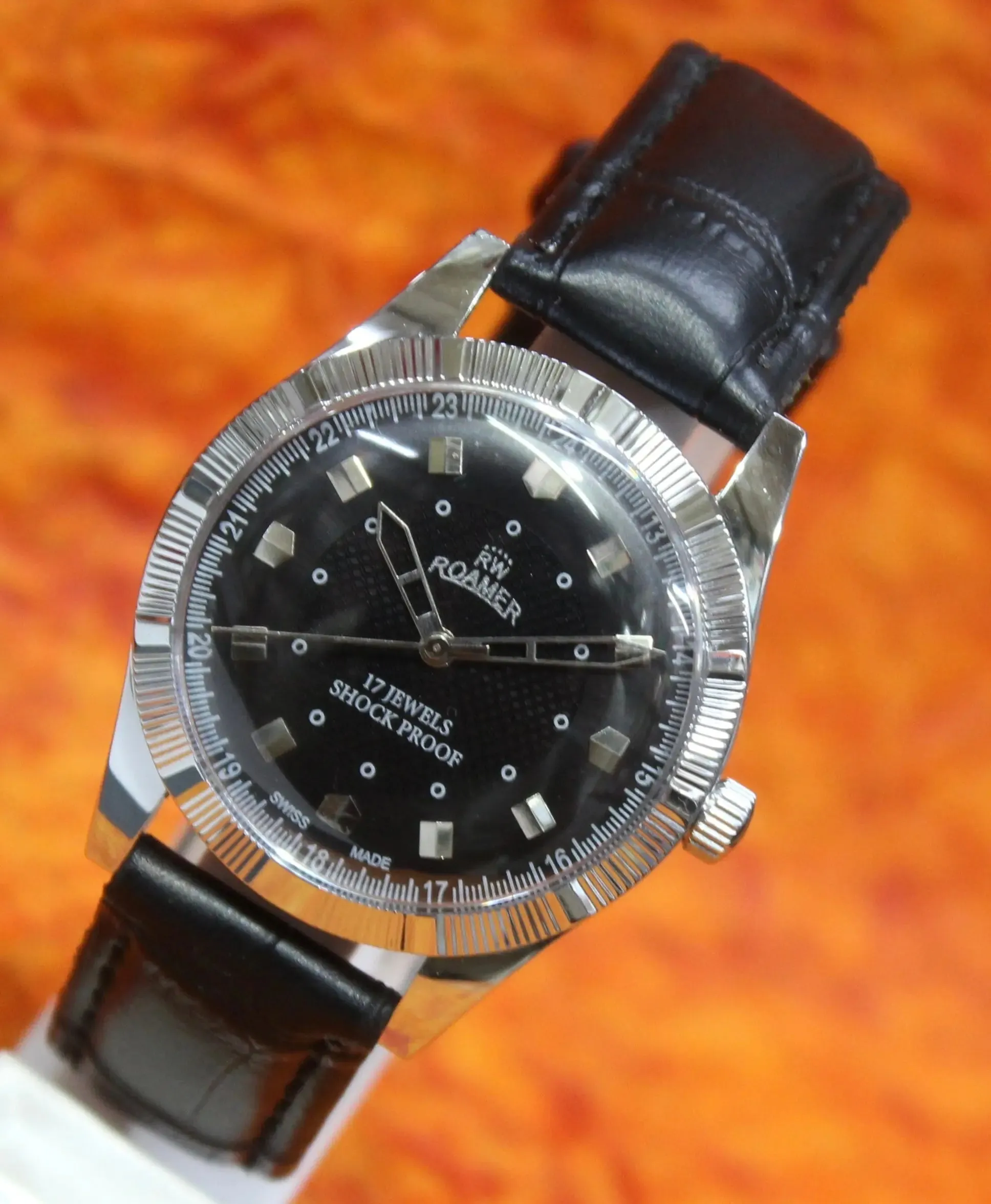 17 Jewels Wristwatch Roamer Vintage FHF ST96 Swiss Made Mechanical Hand Wind Mechanism