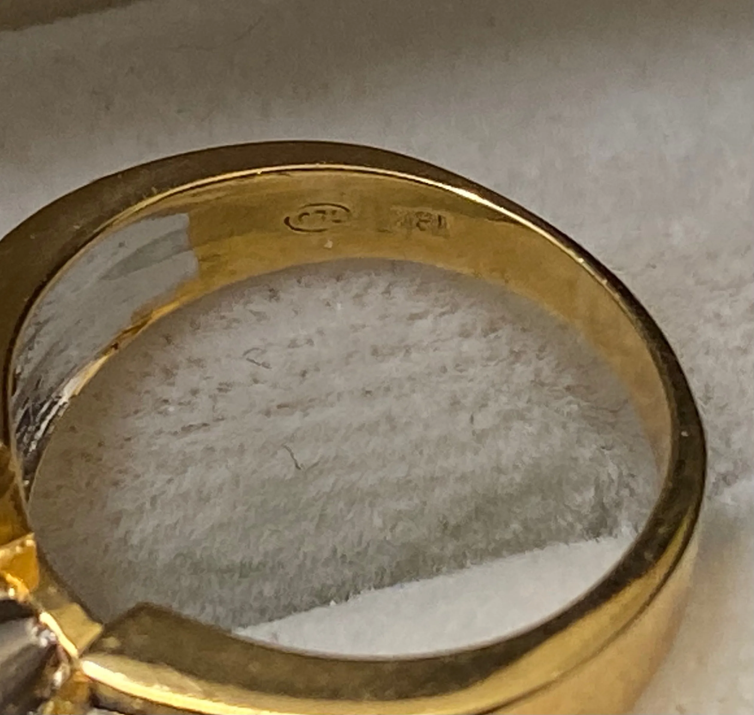 18K Yellow Gold w/ 32 Beautifully crafted Accent Diamonds Ring - $50K APR w/CoA!