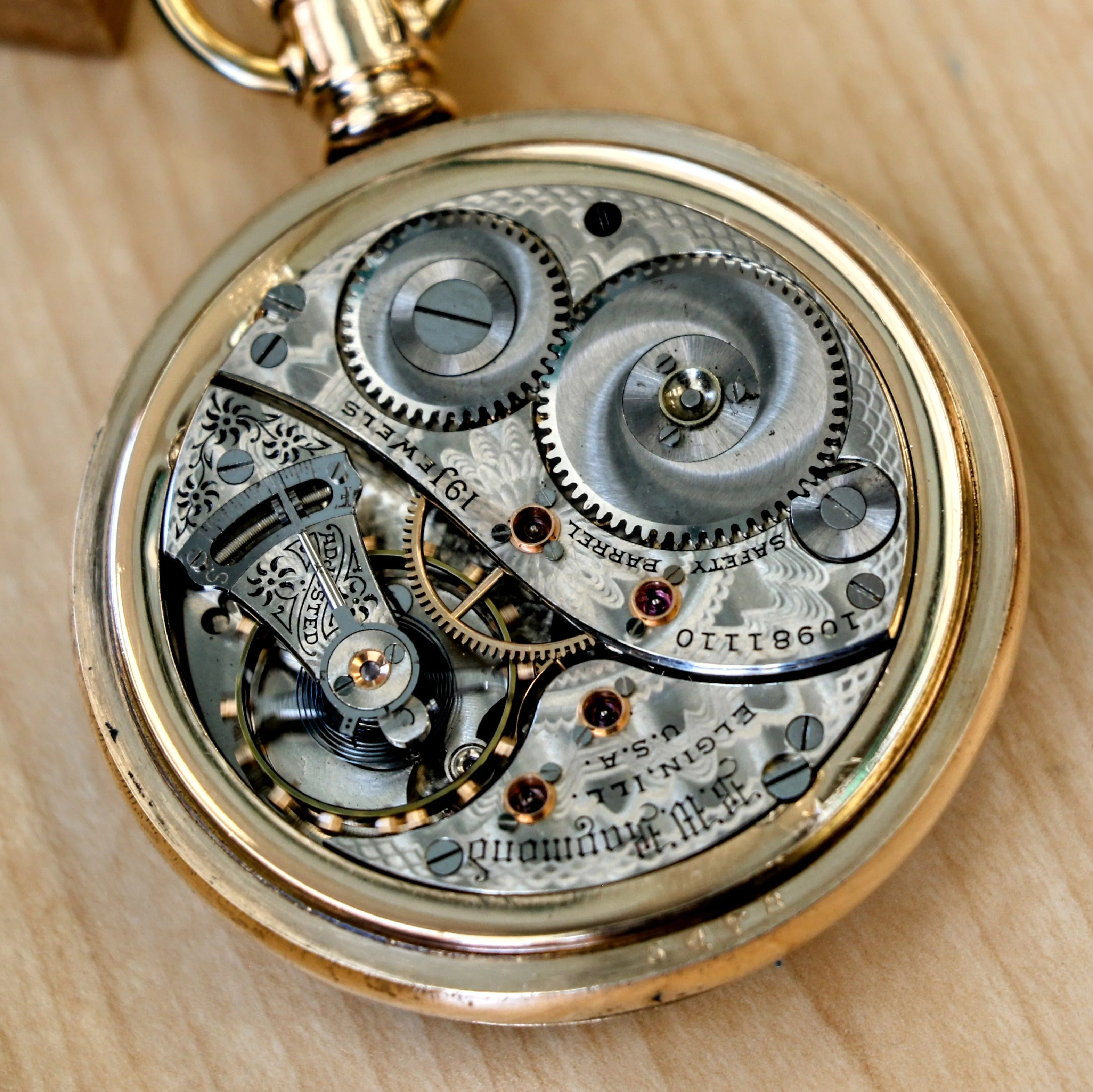 1904 ELGIN B.W. Raymond 18s Pocket Watch 19 Jewels Grade 240 1st Generation