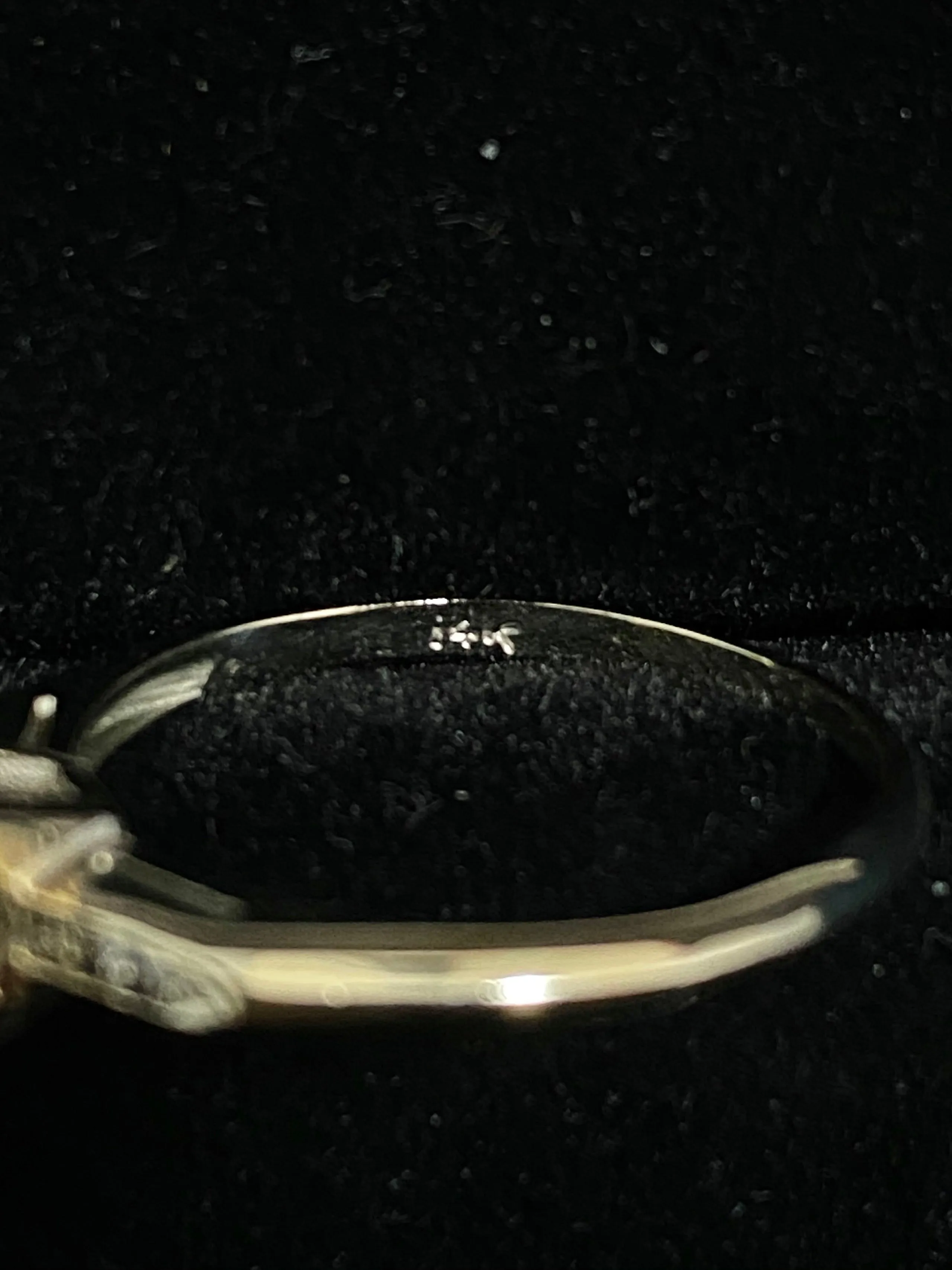 1920's Antique Design Solid White Gold 7 Diamonds Ring - $30K Appraisal Value w/CoA}