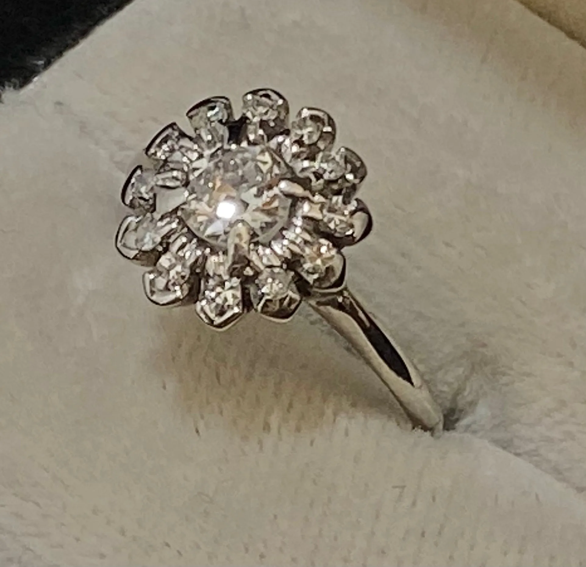 1920's Antique Designer 18K White Gold Old Mine Diamond Ring - $8K Appraisal Value w/CoA}