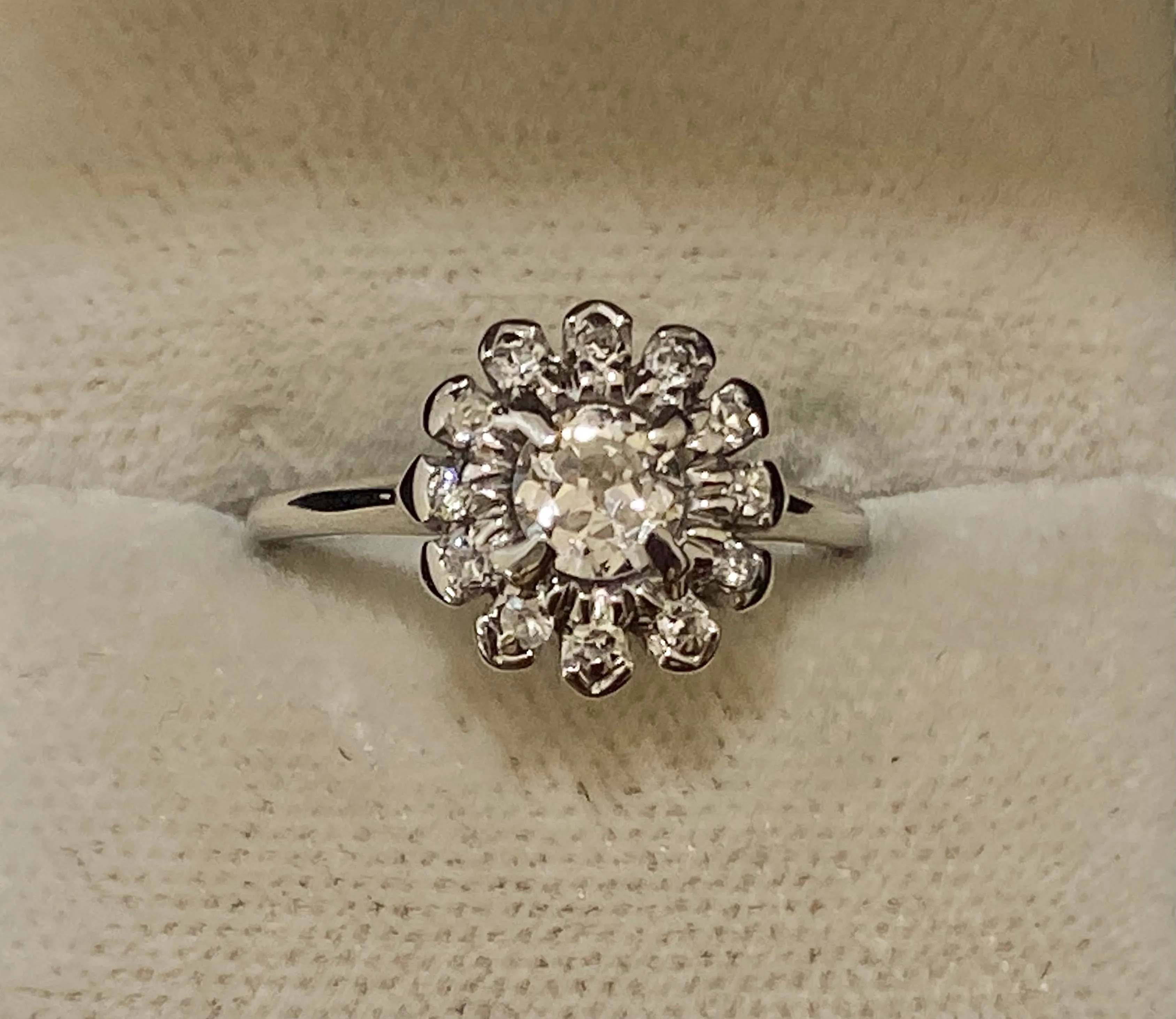 1920's Antique Designer 18K White Gold Old Mine Diamond Ring - $8K Appraisal Value w/CoA}