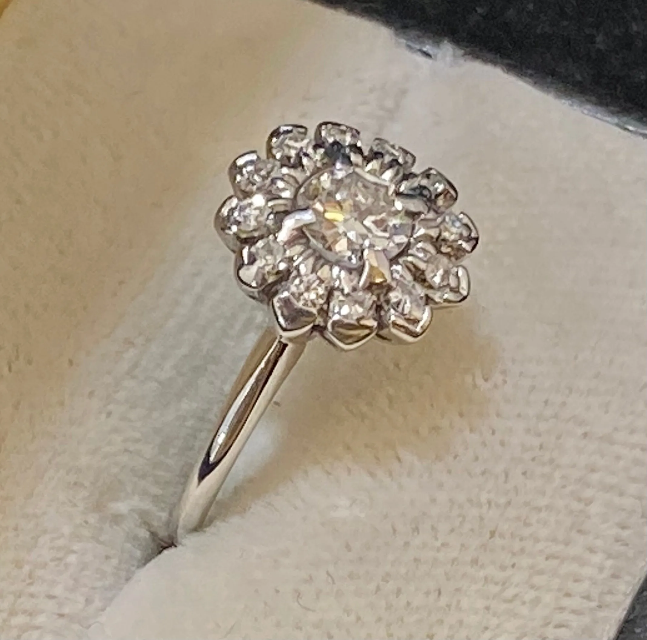1920's Antique Designer 18K White Gold Old Mine Diamond Ring - $8K Appraisal Value w/CoA}