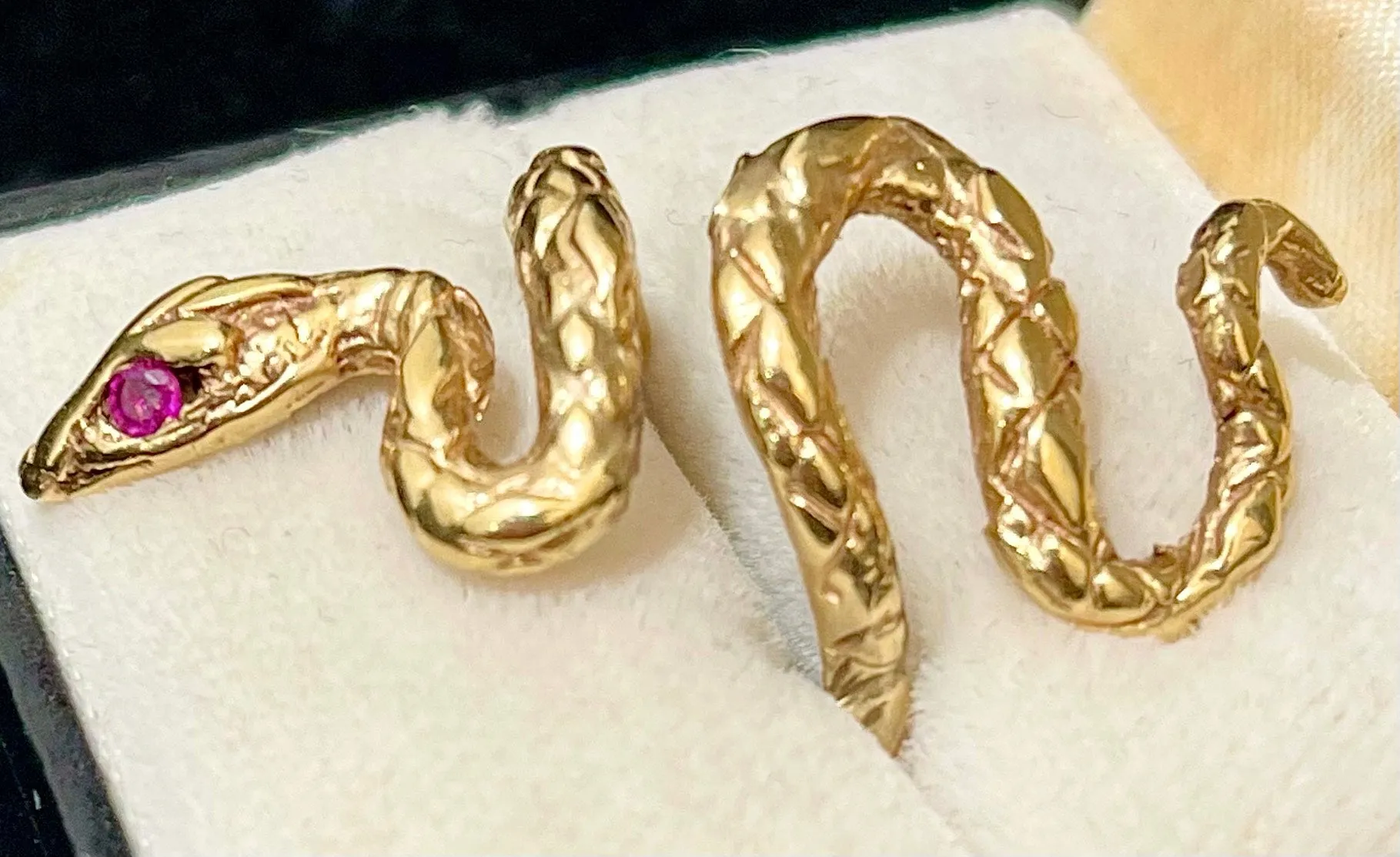 1940s Bulgari Snake style Designer SYG Hand-Engraved Ruby Ring - $6K APR Value w/ CoA!