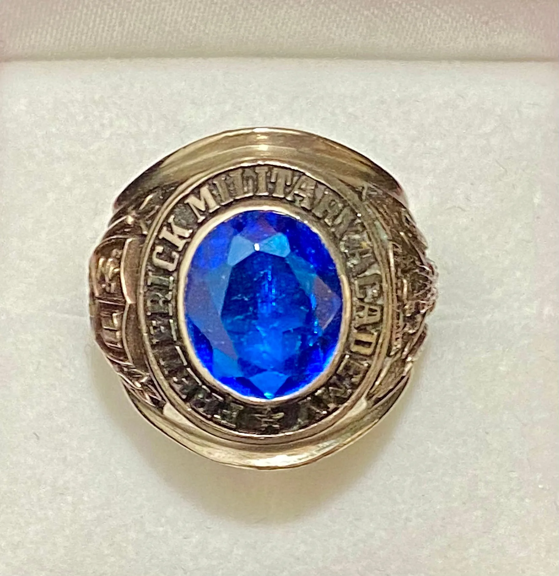 1976 Frederick Military Academy Ring in Solid White Gold - $6K Appraisal Value w/CoA}