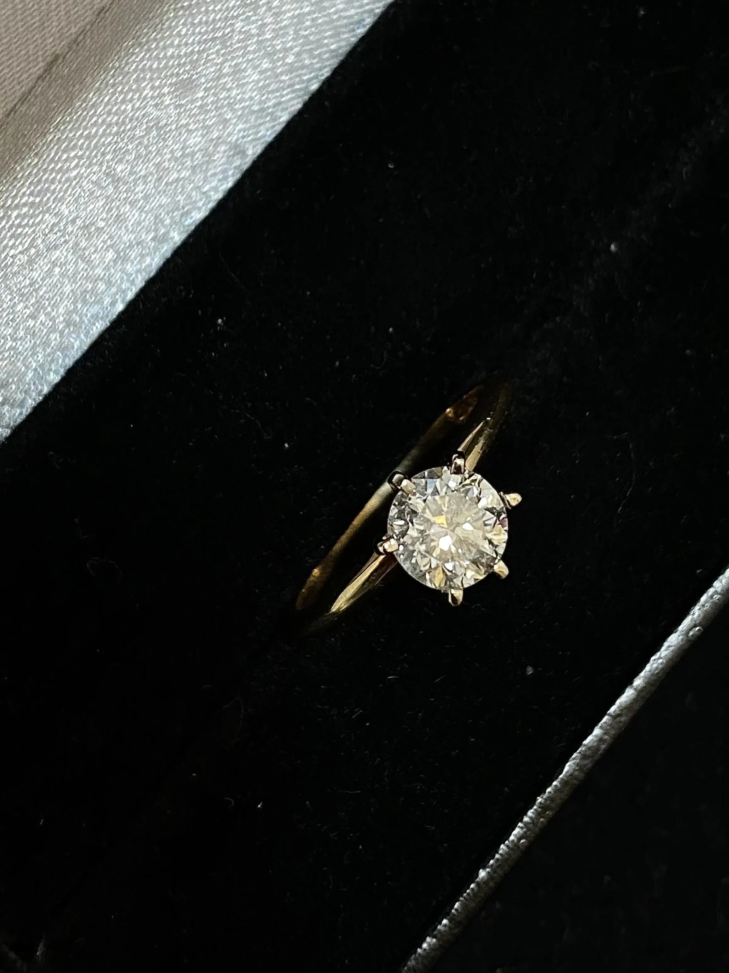 1980's Unique Designer's Solid Yellow Gold Diamond Solitaire Engagement Ring - $10K Appraisal Value w/CoA}