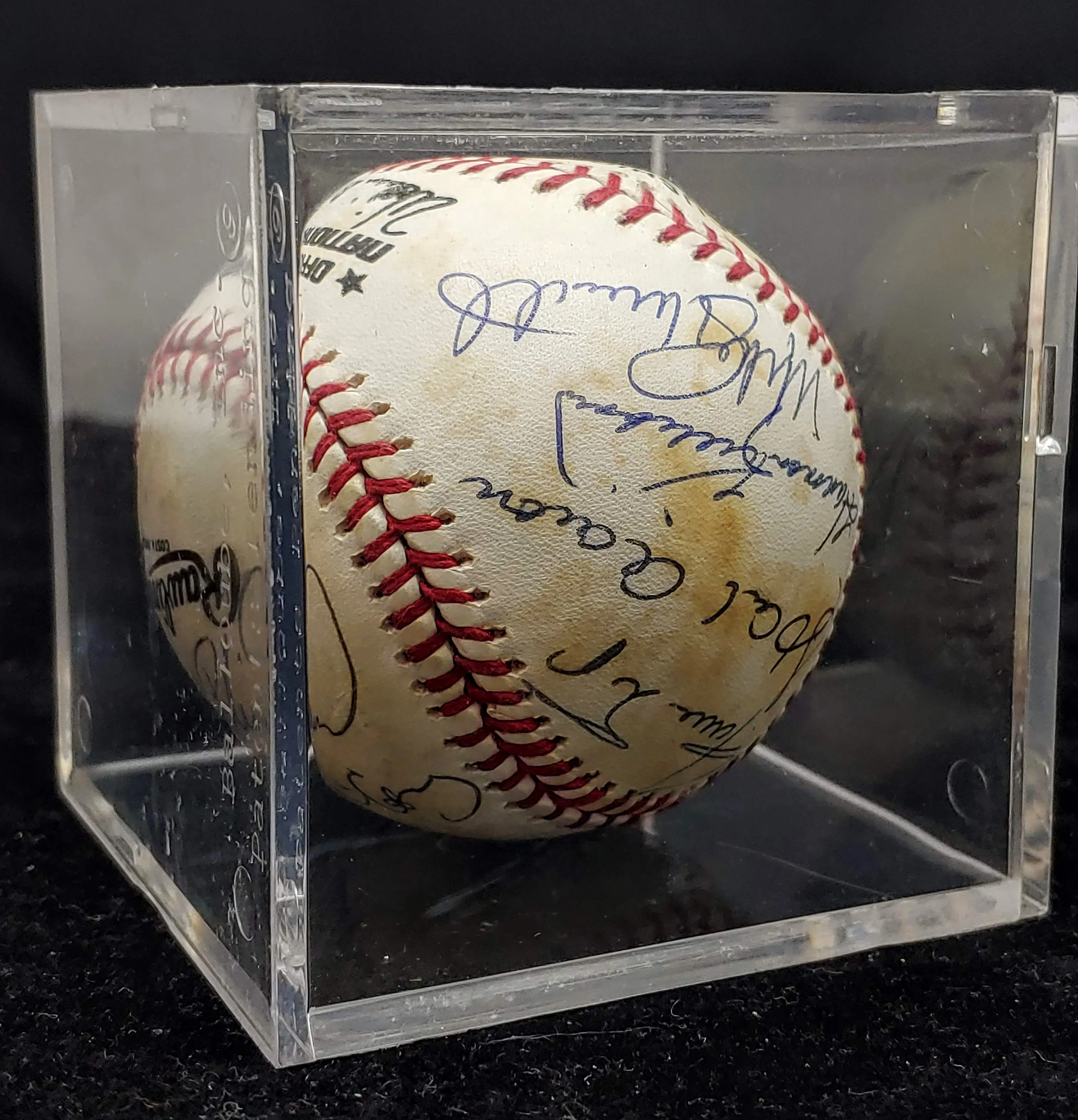 500 Homerun Club 1985 Signed Baseball  - $10K Appraisal Value!