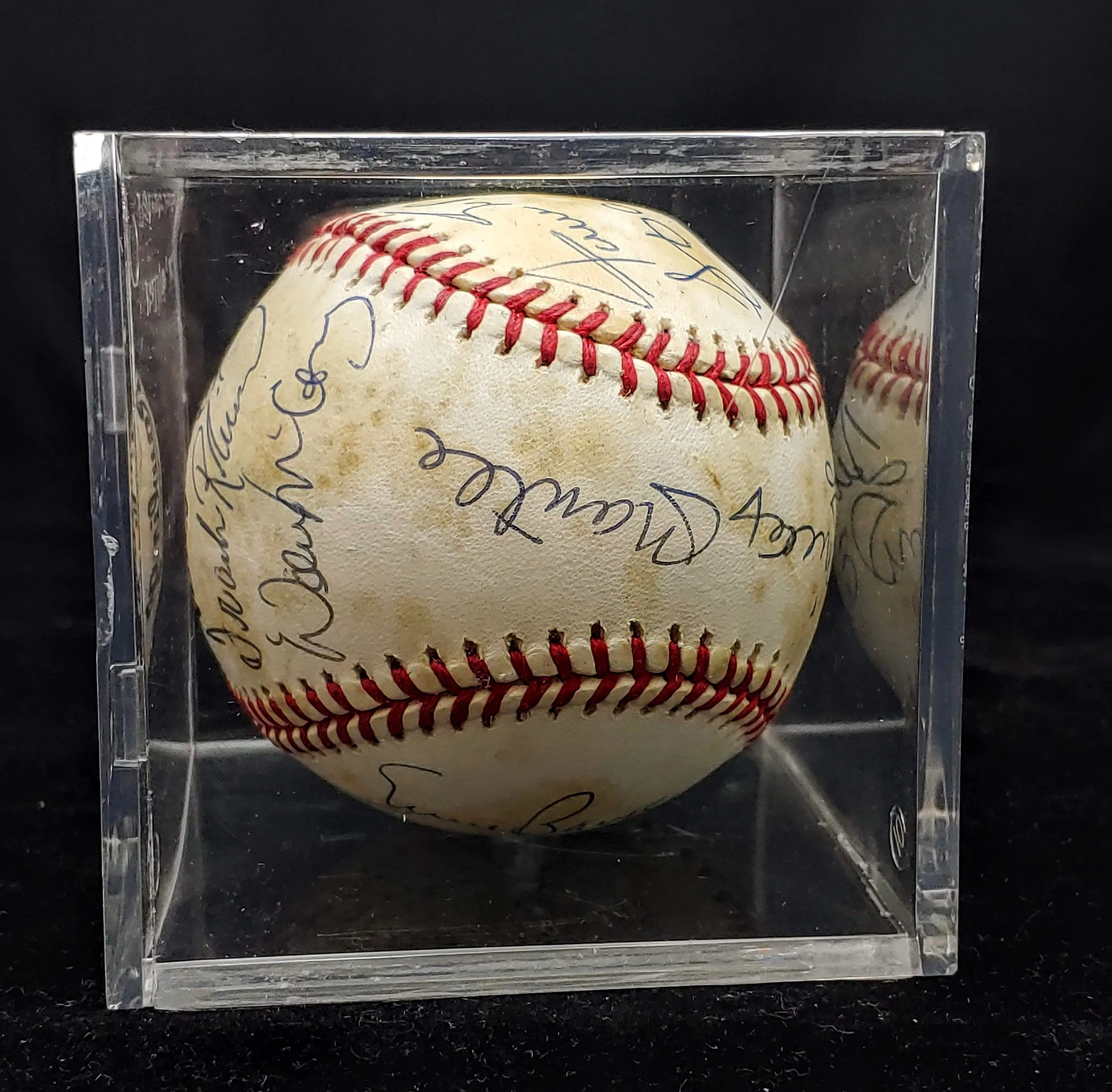 500 Homerun Club 1985 Signed Baseball  - $10K Appraisal Value!
