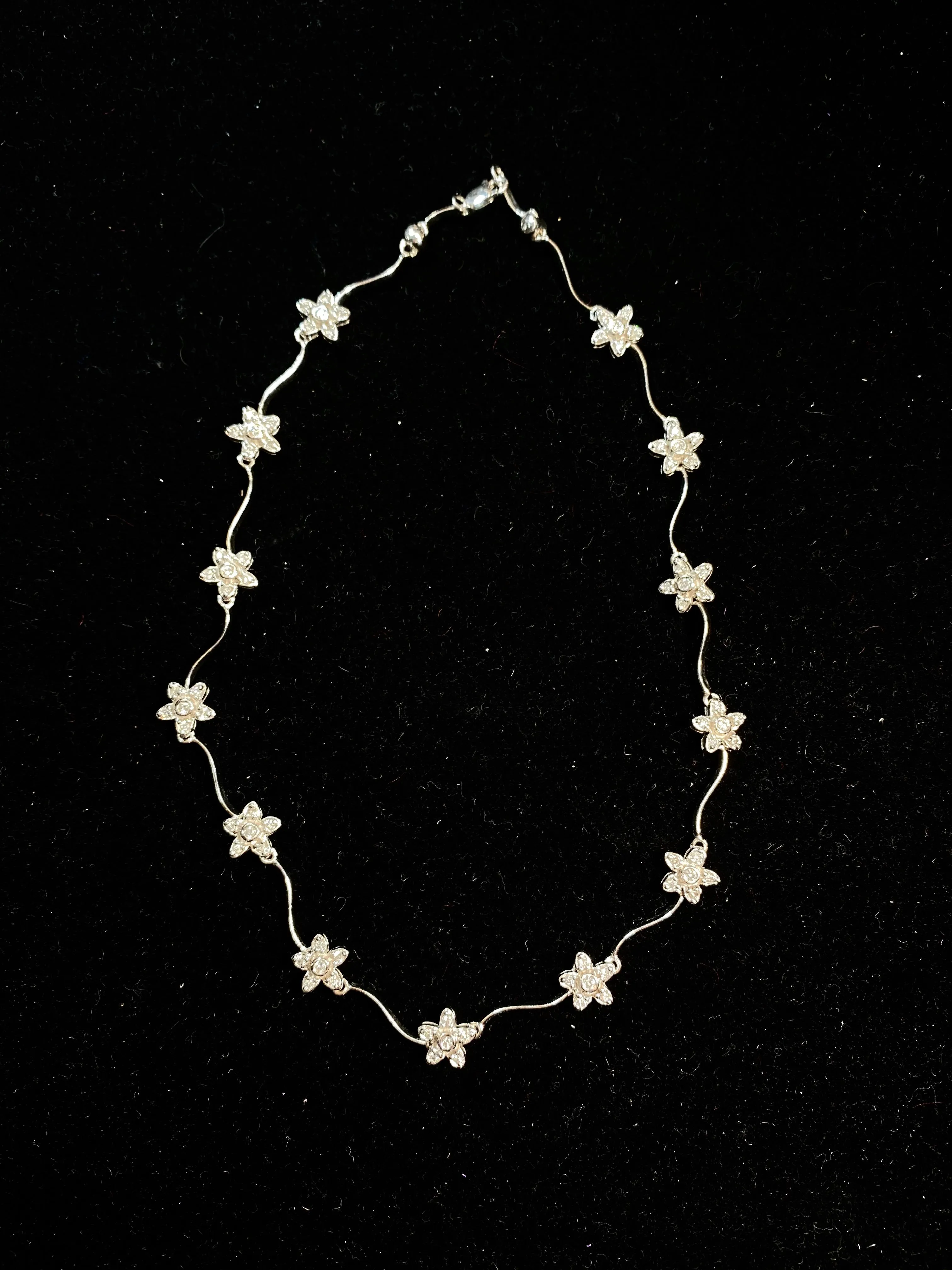 AMAZING Designer White Gold Flower Choker w 78 Diamonds! - $15K Appraisal Value! }