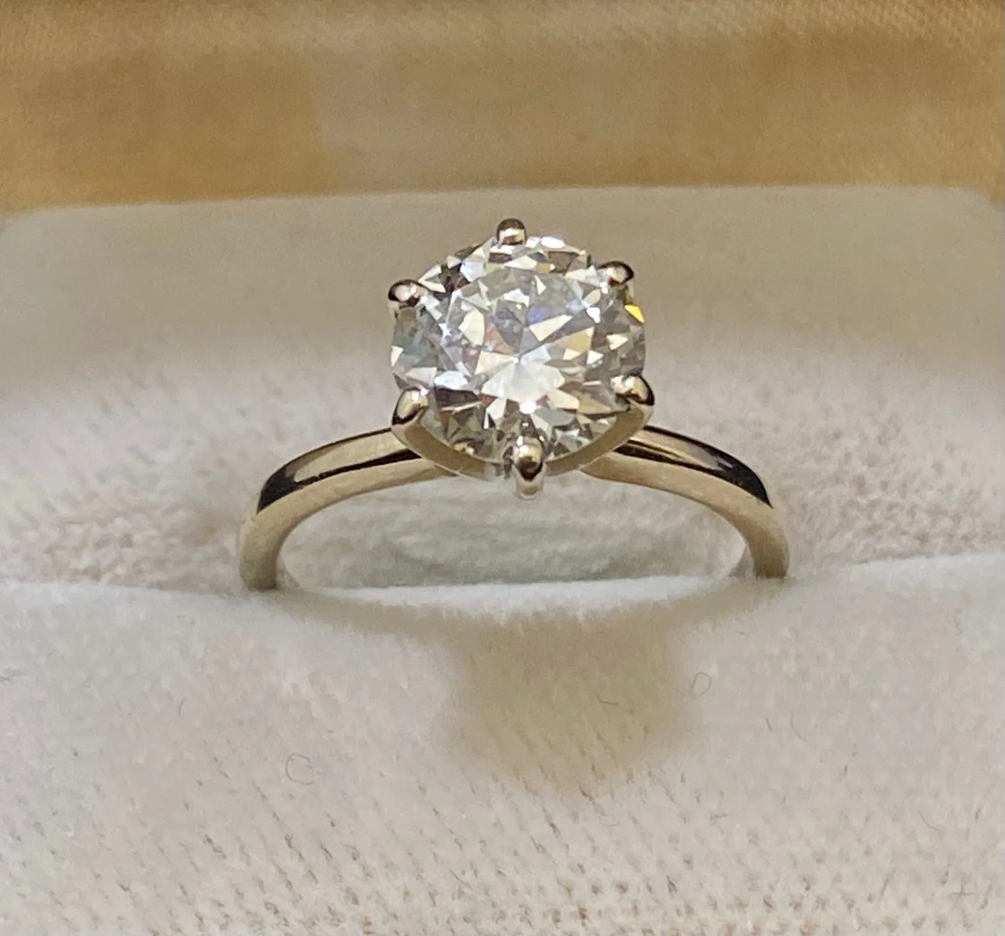 Antique Designer Solid YG Old Mine Diamond Solitaire Engagement Ring - $60K Appraisal Value w/CoA}