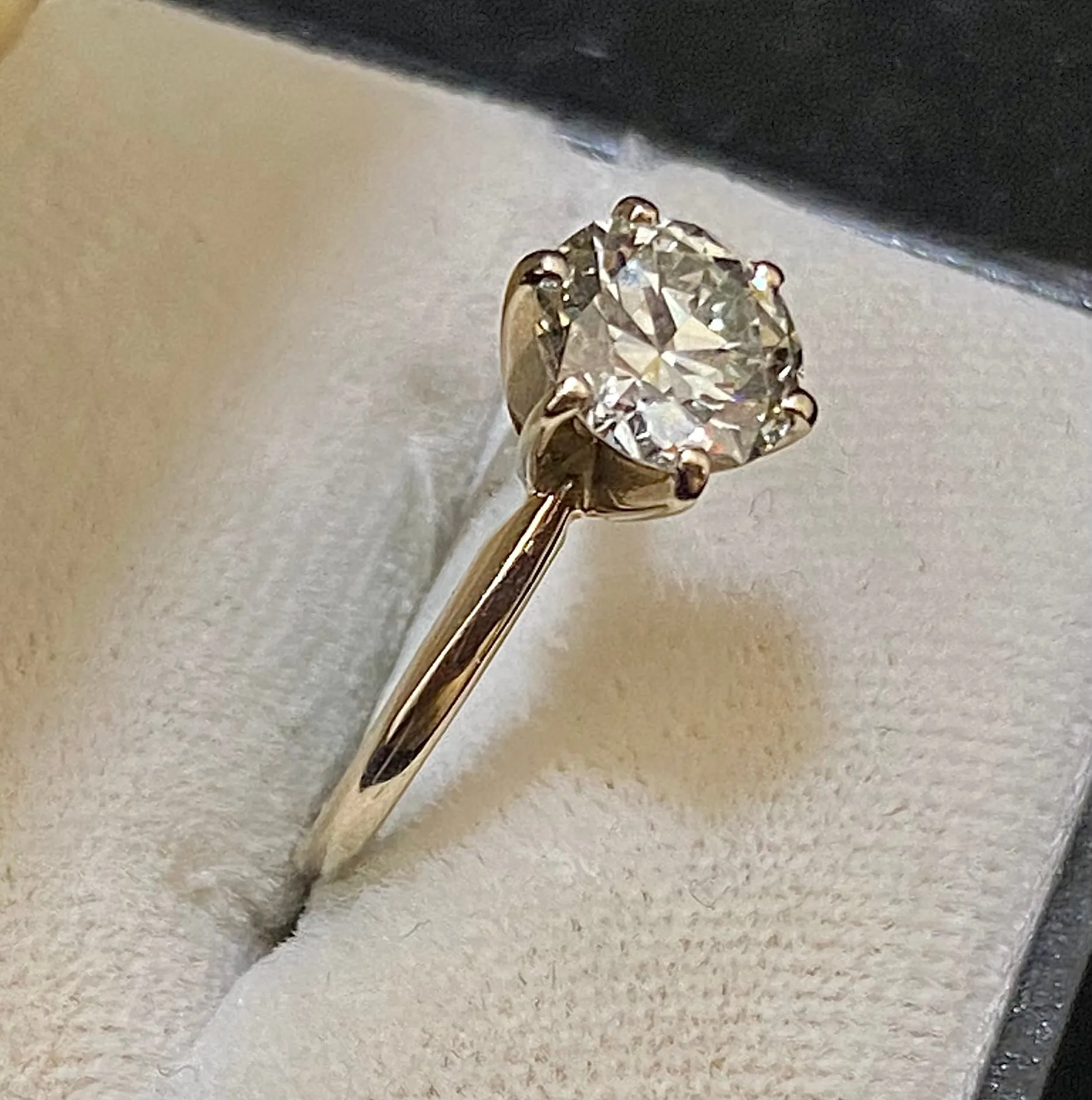 Antique Designer Solid YG Old Mine Diamond Solitaire Engagement Ring - $60K Appraisal Value w/CoA}