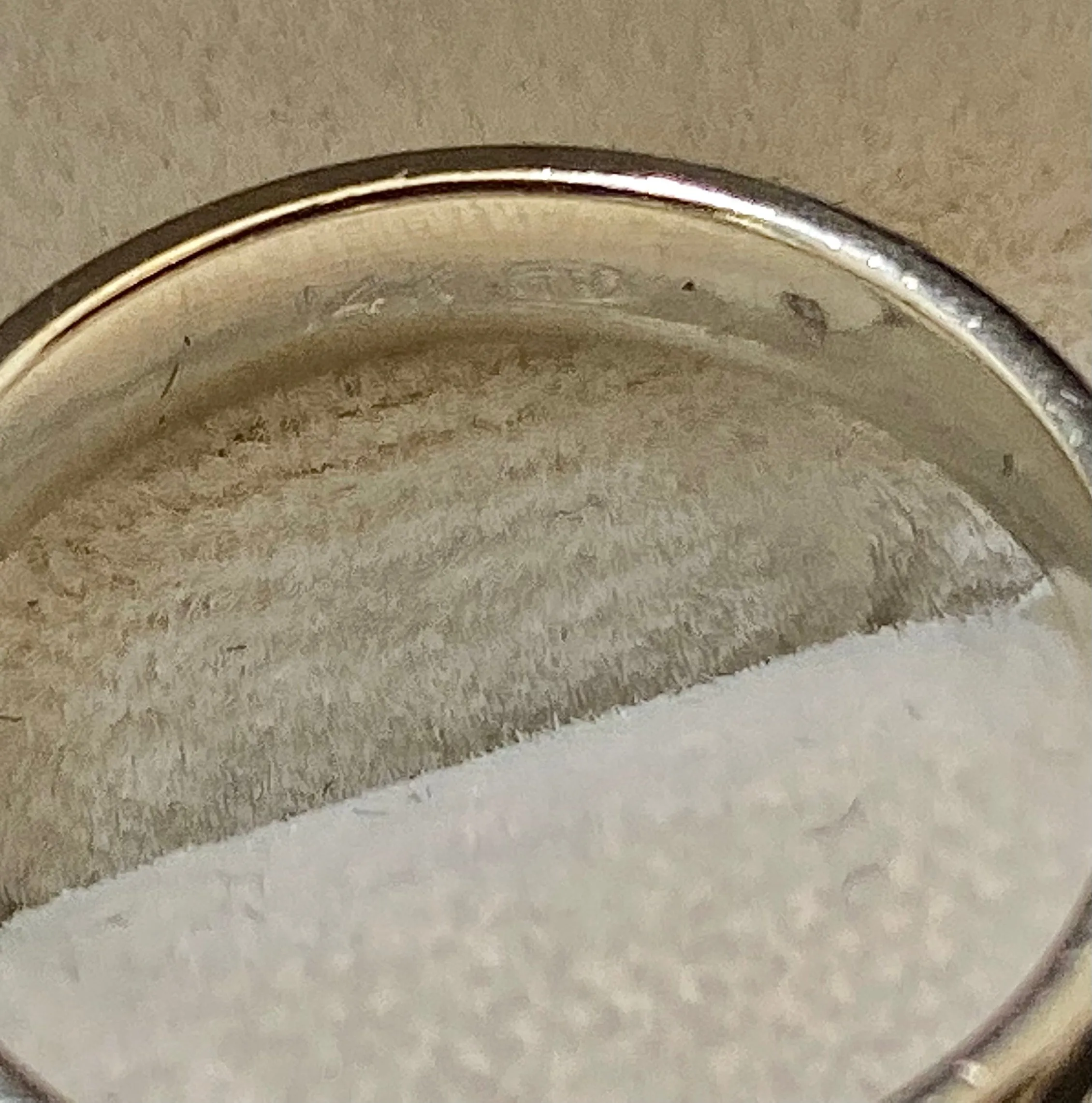 Beautiful Solid White Gold Handmade Band Ring - $3K Appraisal Value w/CoA}