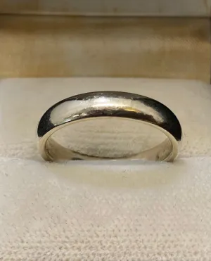 Beautiful Solid White Gold Handmade Band Ring - $3K Appraisal Value w/CoA}