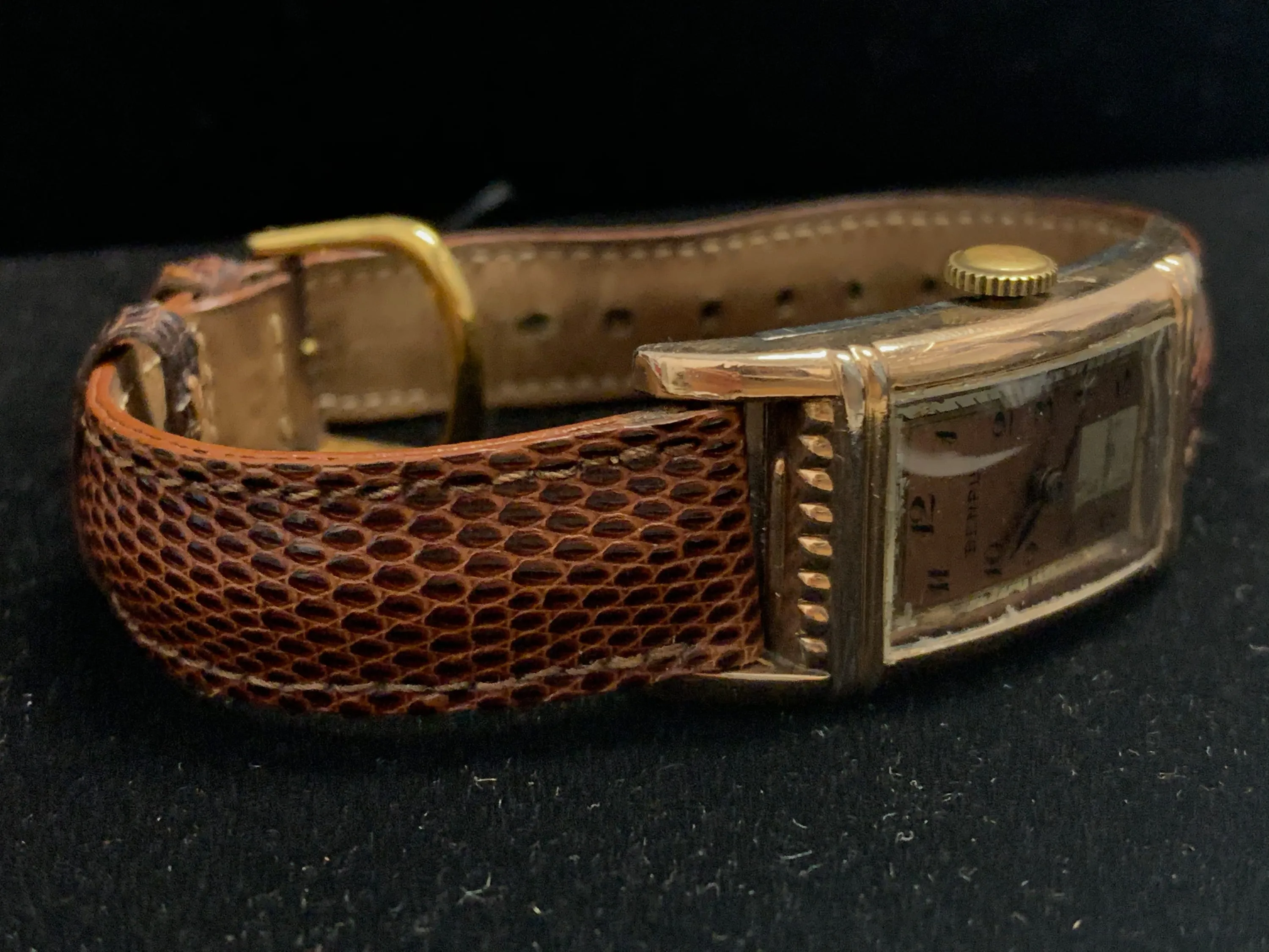 BENRUS Incredible Vintage C. 1940s Curvex Watch - $7K APR Value w/ CoA! ✓