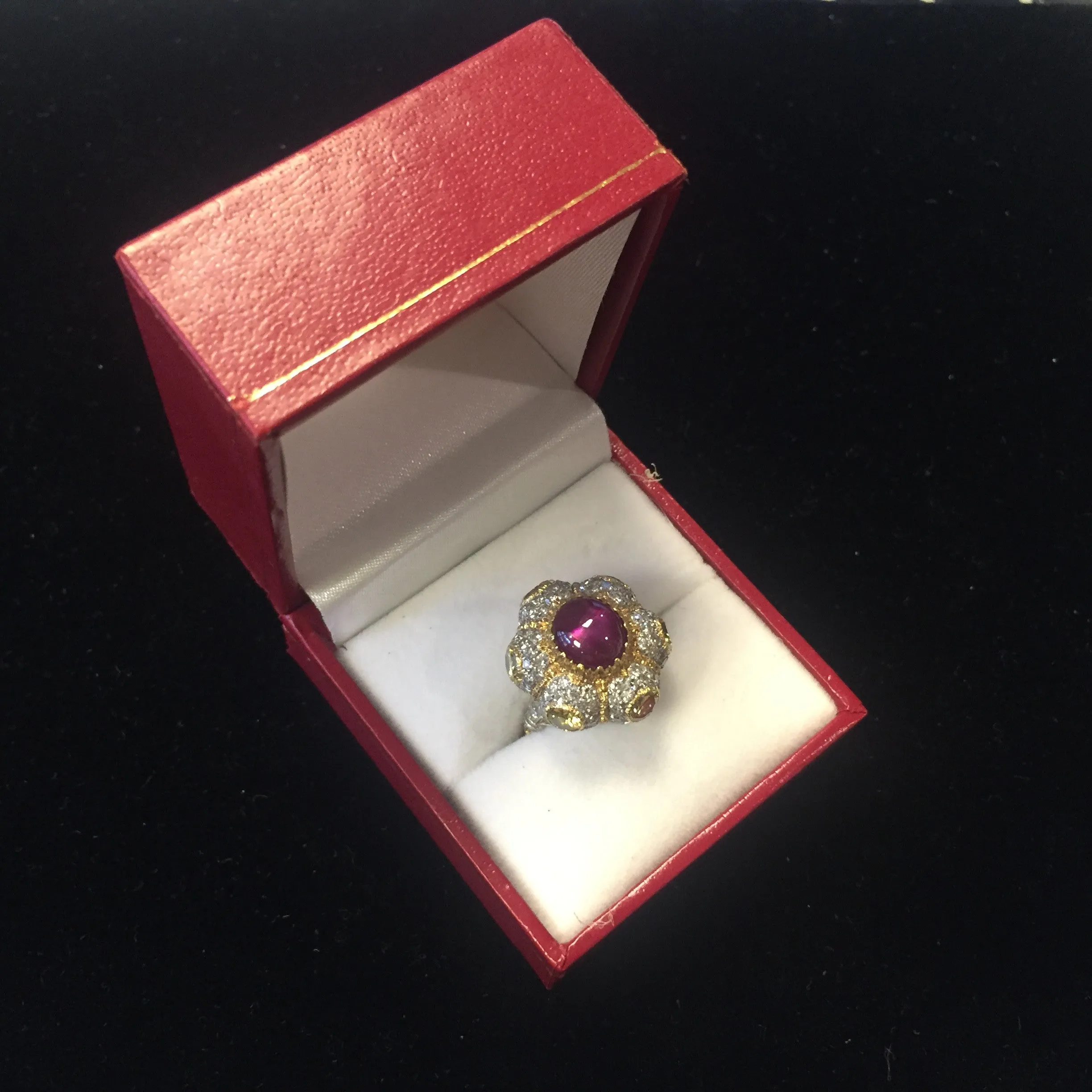 BUCCELLATI Beautiful Lady's Star Ruby Ring w/ Fancy Yellow Diamonds on 18K YG Ring! - $57K VALUE!