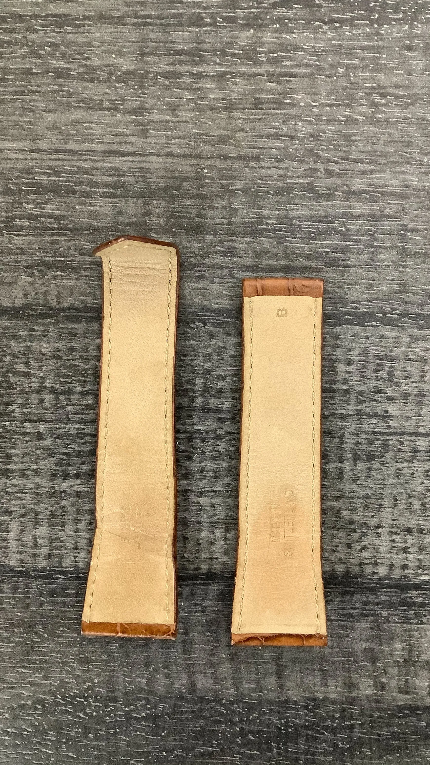 CARTIER Brown Padded Crocodile Leather Watch Strap for Deployment - $700 APR VALUE w/ CoA! ✓