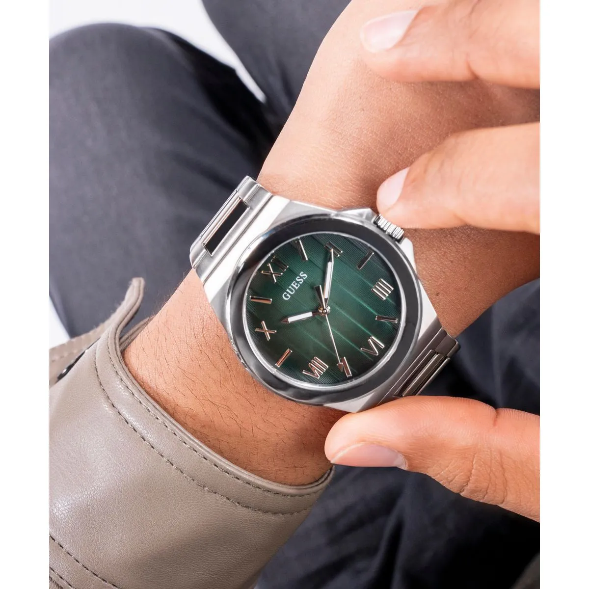 Dress Men Quartz Green Dial Analog Stainless Steel Watch GW0789G1