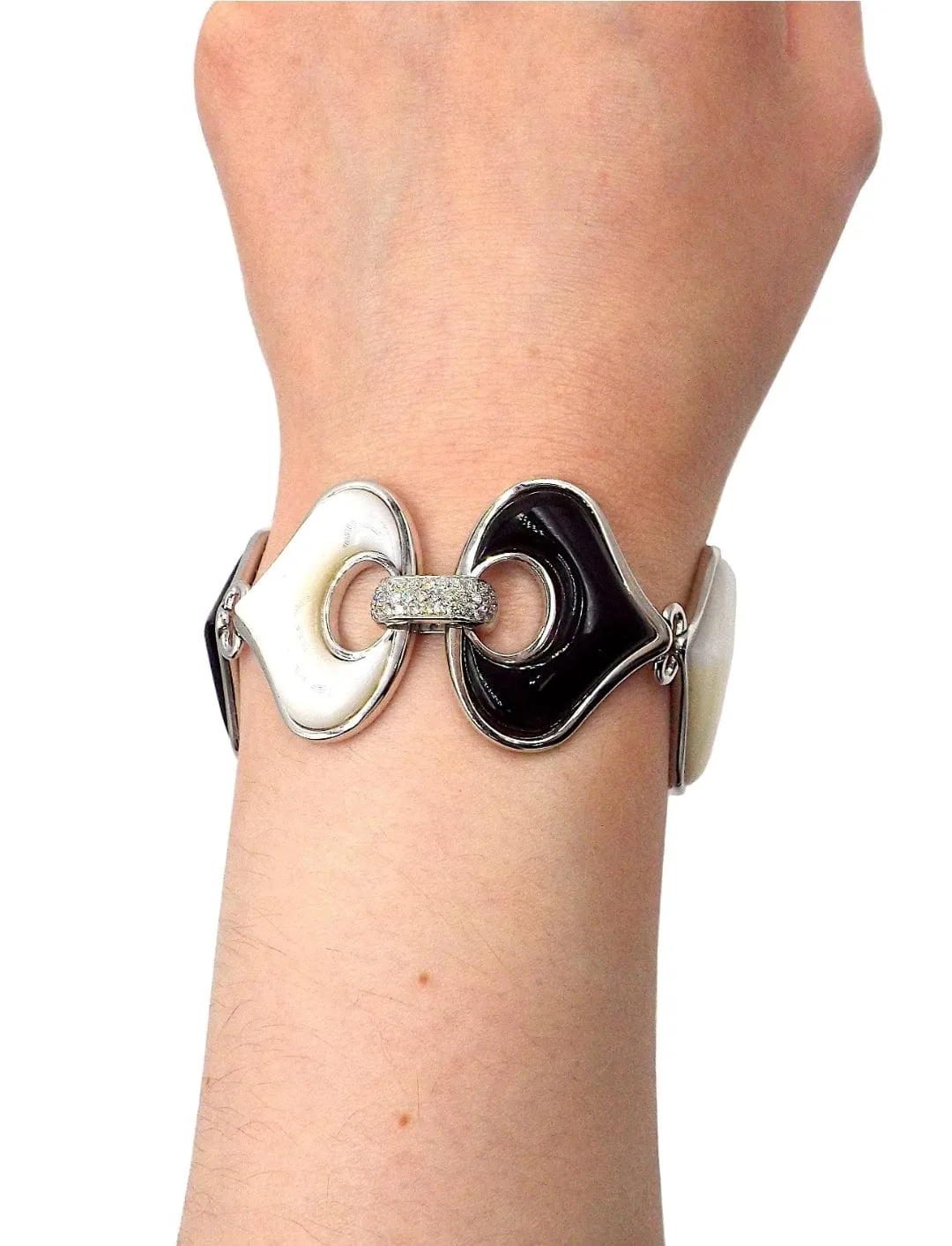 Marina B 18K White Gold Diamond Onyx Mother of Pearl Bracelet ASC5436