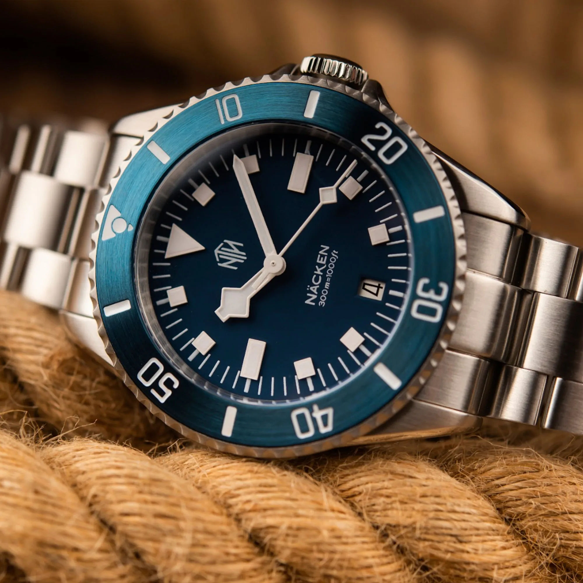 NTH Nacken Modern Blue with Date