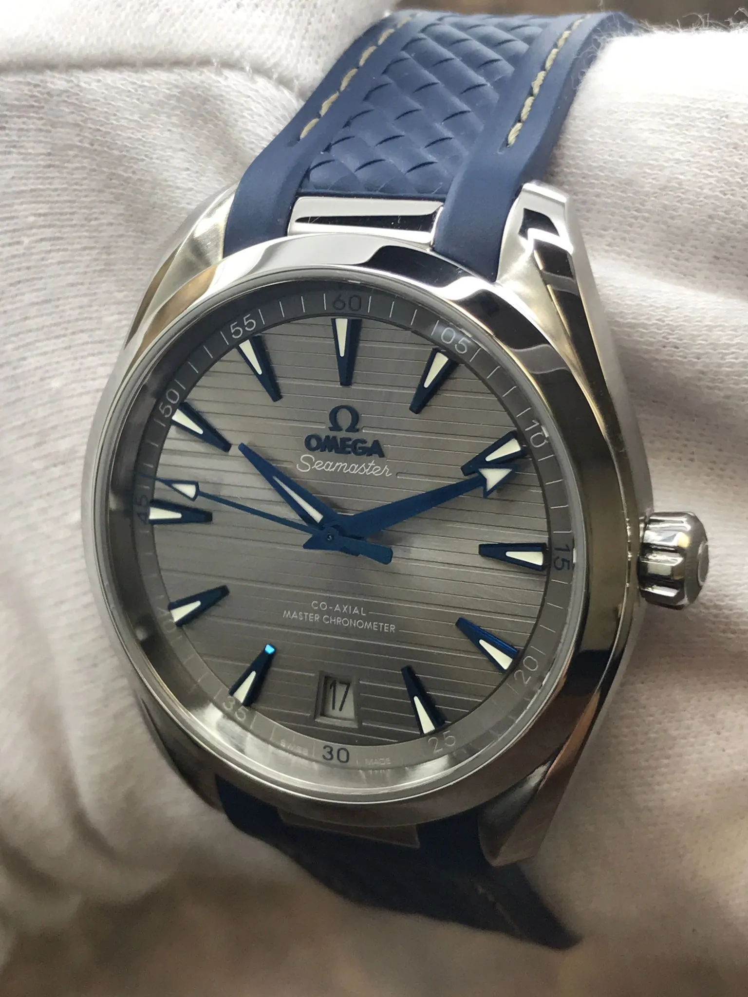 Omega Seamaster Aqua Terra 150M 220.10.41.21.06.001 Grey Dial Automatic Men's Watch