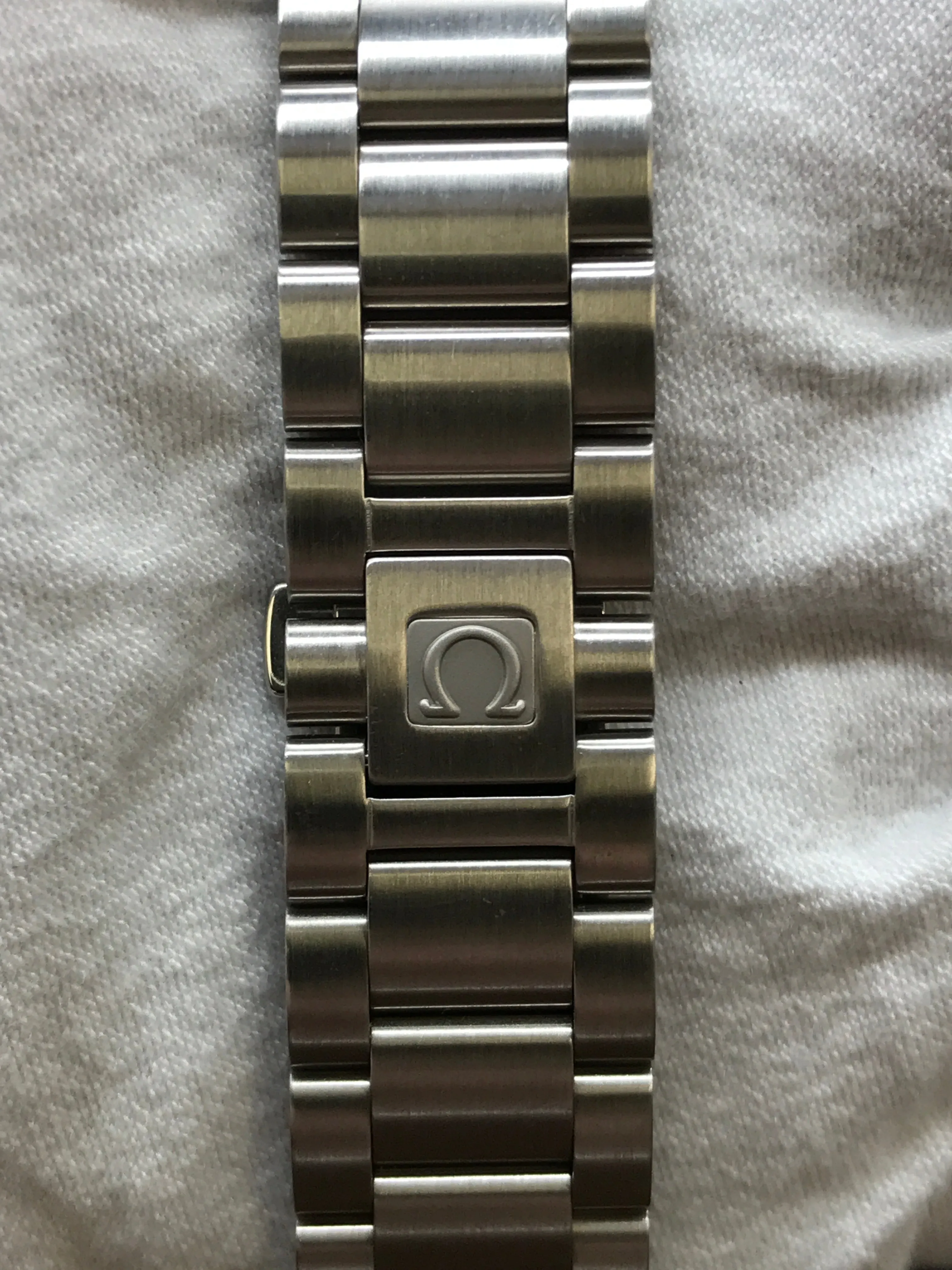 Omega Seamaster Aqua Terra 2503.34.00 White Dial Automatic Men's Watch