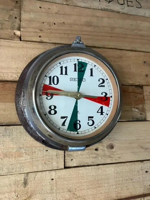 Original Salvaged Seiko Radio Dial ships Clock