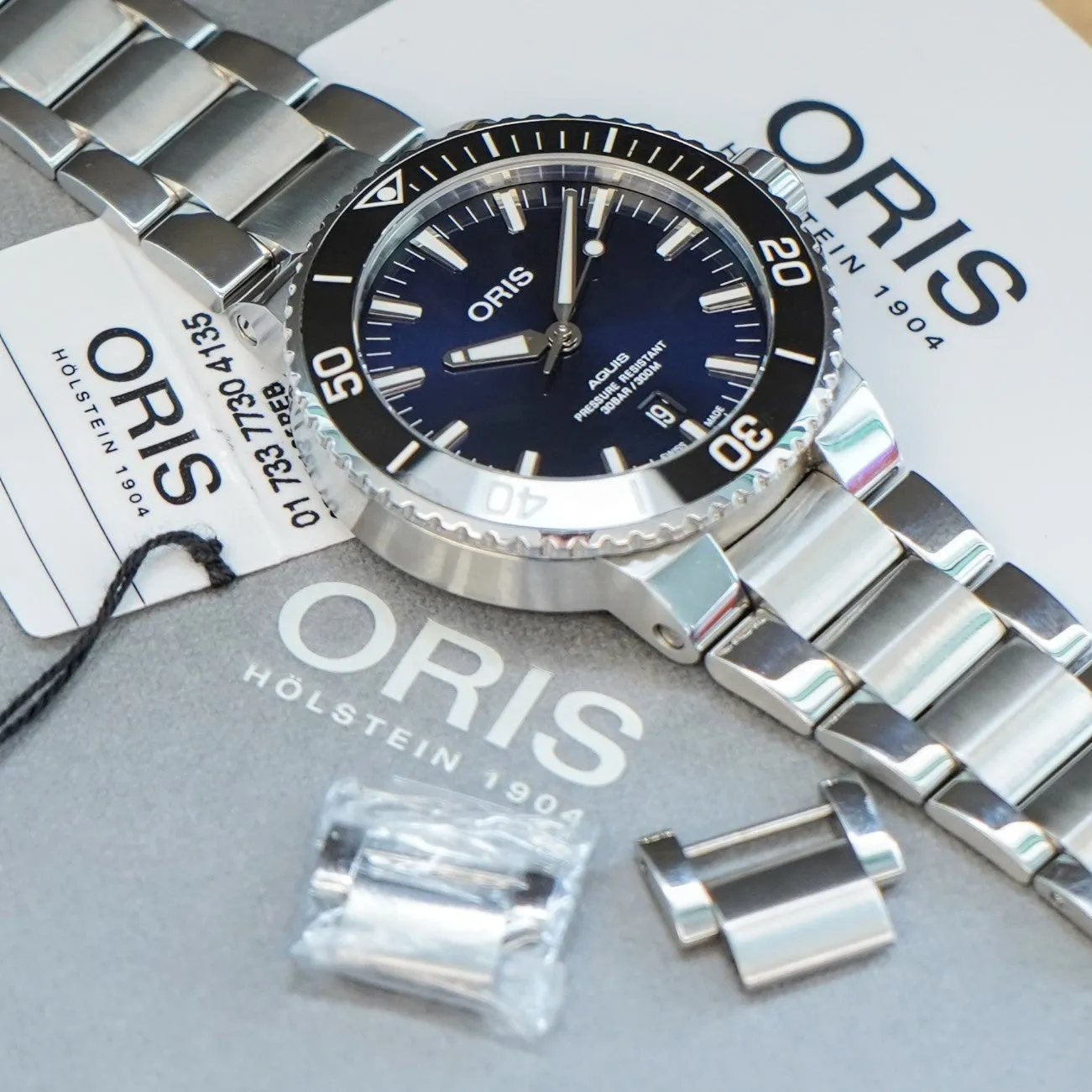 ORIS Aquis Date Watch 733 7730 Dive Automatic Wristwatch S.S. - ALL Original - Double Box & Papers