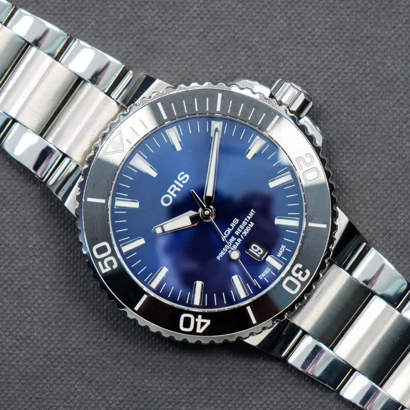 ORIS Aquis Date Watch 733 7730 Dive Automatic Wristwatch S.S. - ALL Original - Double Box & Papers