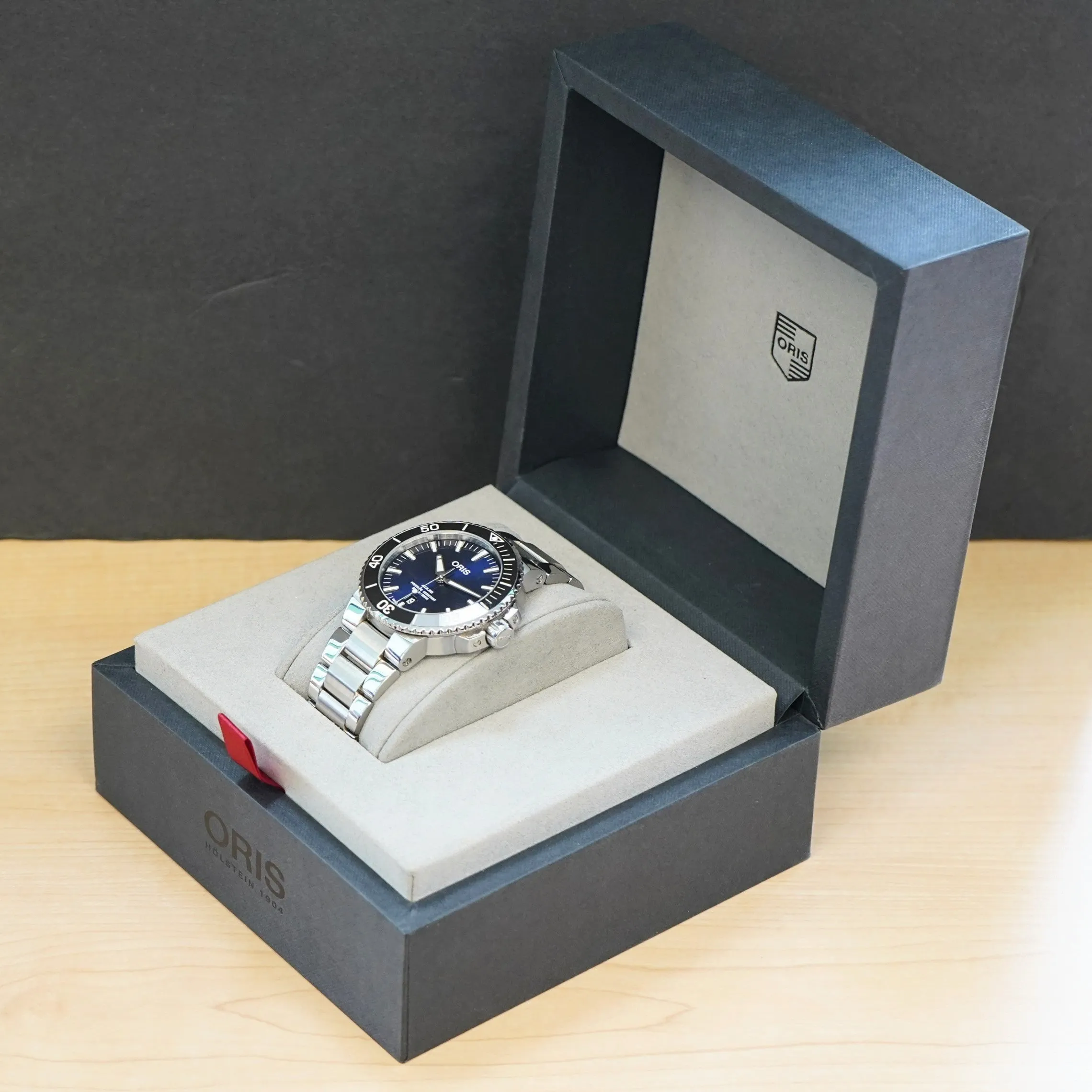 ORIS Aquis Date Watch 733 7730 Dive Automatic Wristwatch S.S. - ALL Original - Double Box & Papers