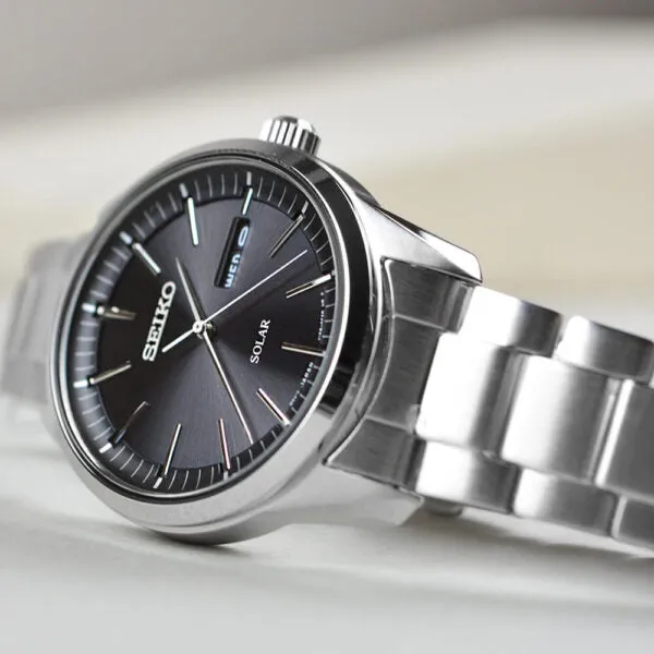 Seiko Stainless Steel Gents Solar Watch