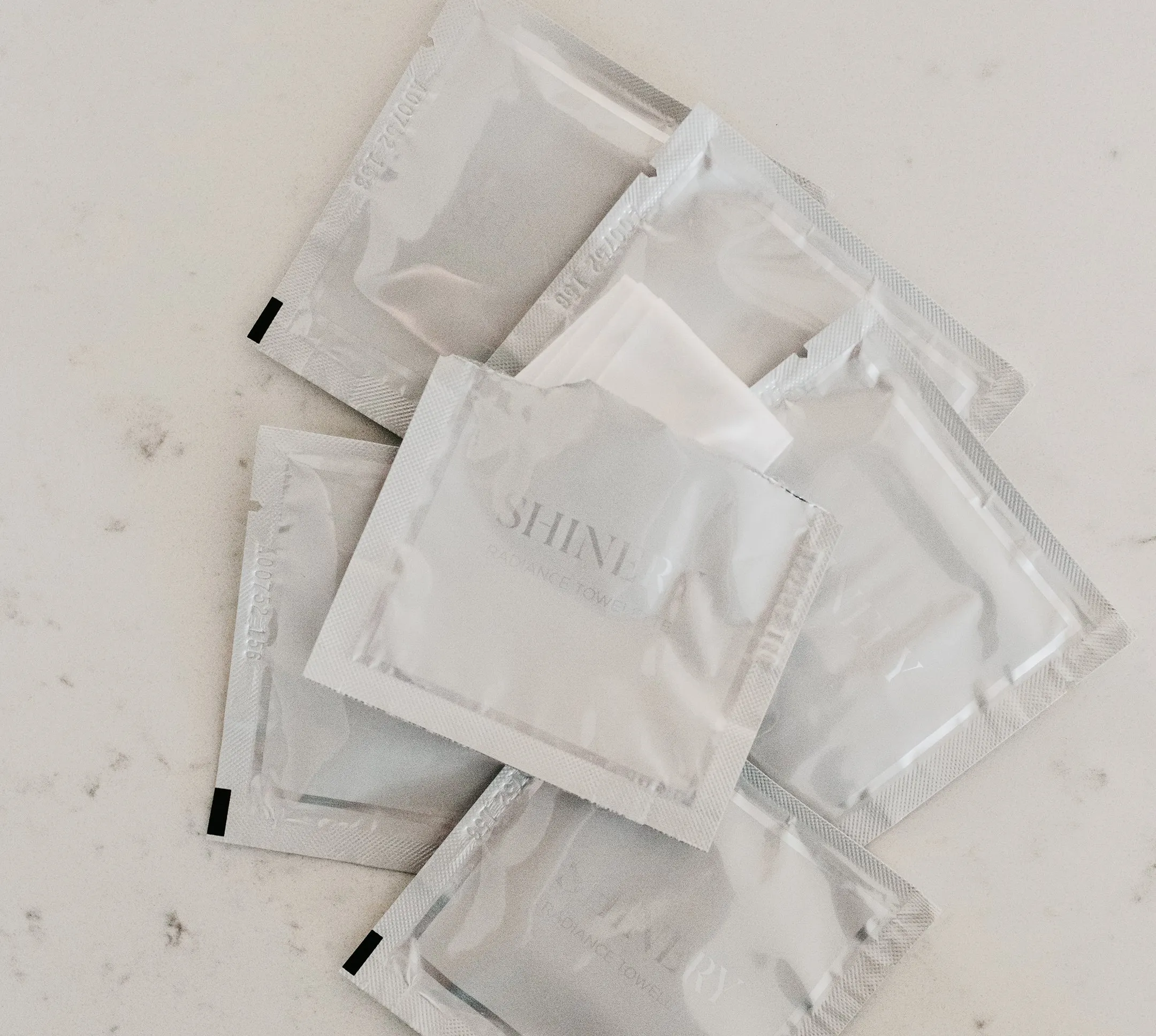 Shinery Radiance Towelettes