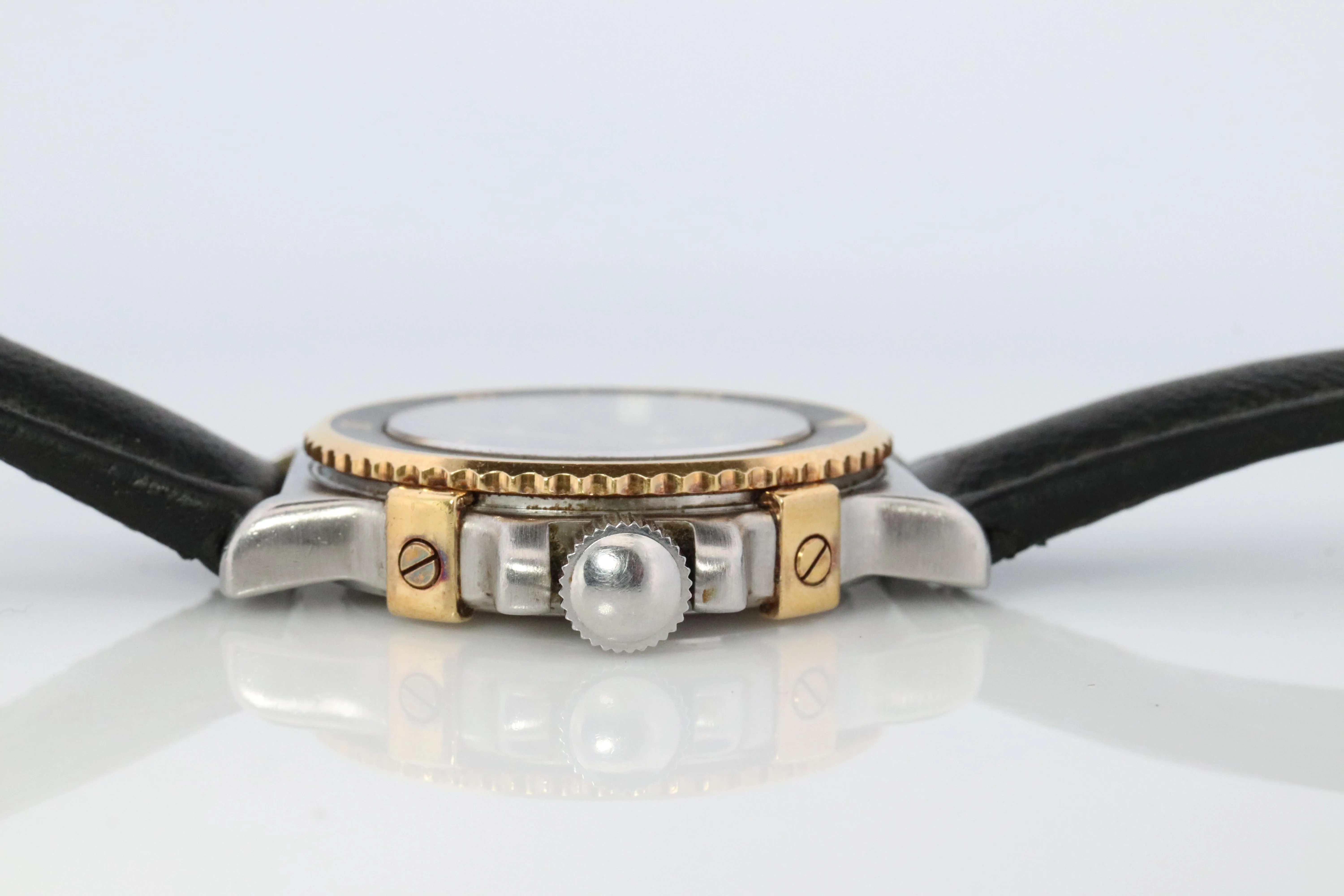 Tiffany and Co Diver Watch. 18k Gold and SS Tiffany L0729 Ladies Watch